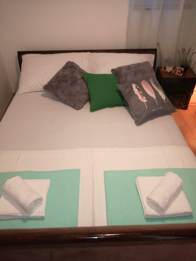 סנג' Apartmani Krijesnica מראה חיצוני תמונה